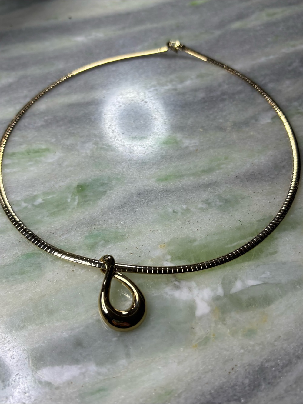 Gold toned Teardrop Pendant Choker Necklace - Women Jewelry